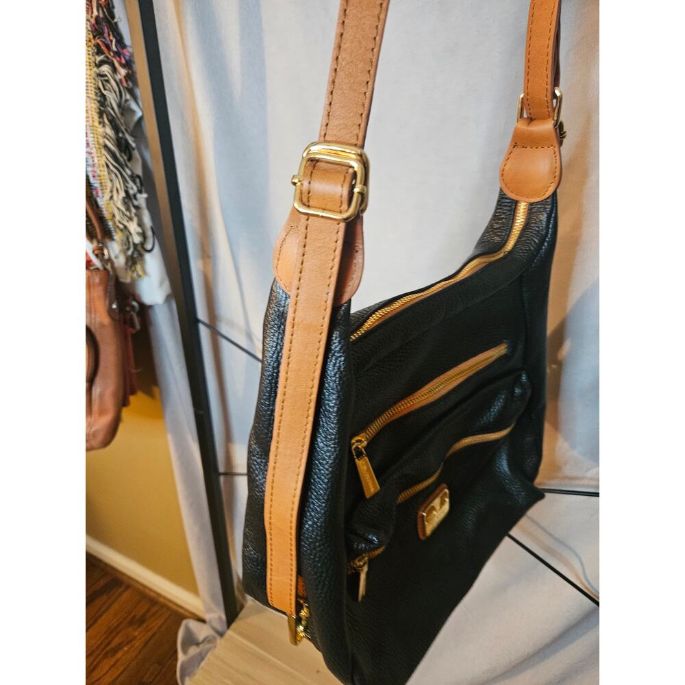 Valentina Black & Brown Pebbled Leather Shoulder Bag - Picture 6 of 11